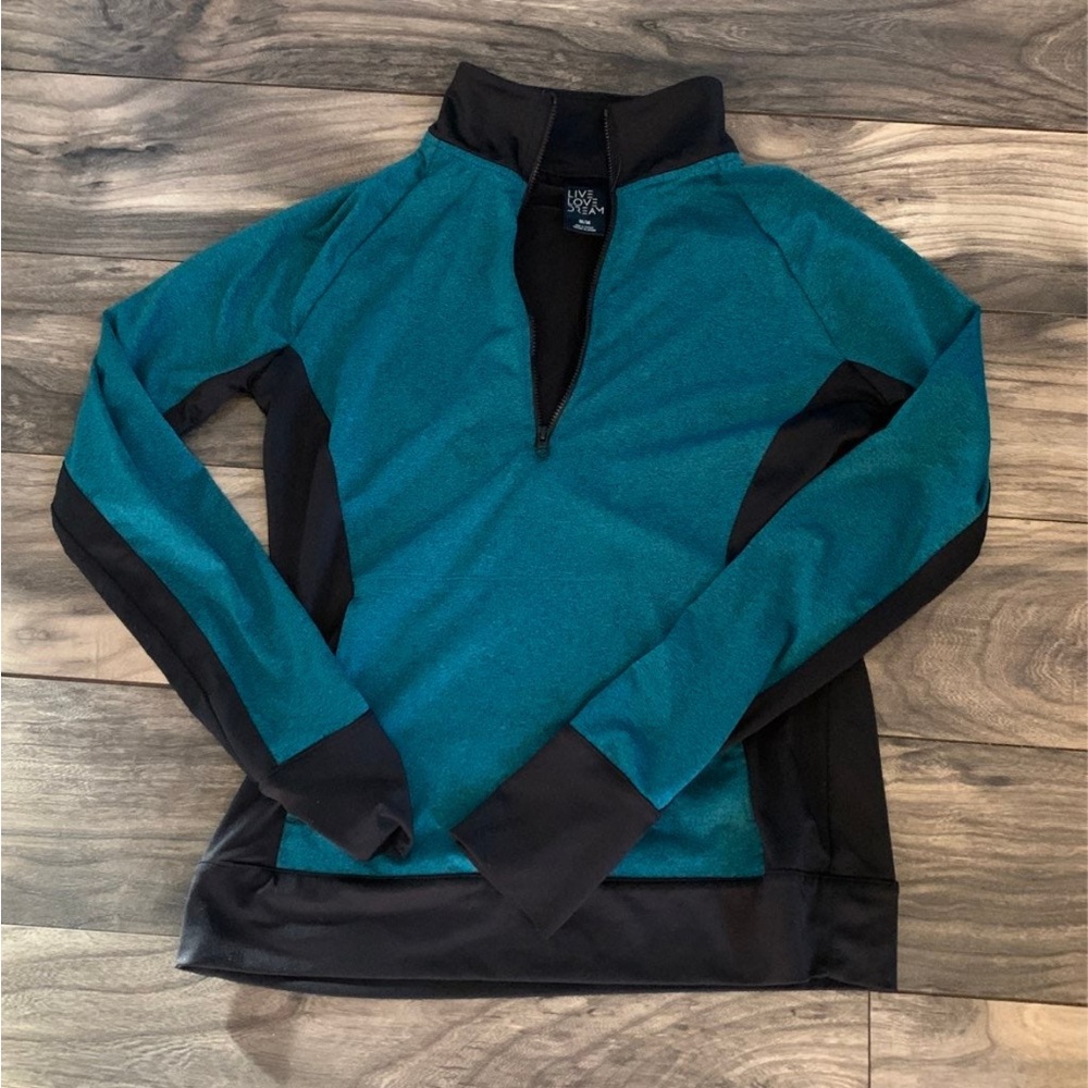 Womens athletic half zip size medium